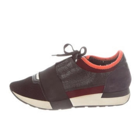 Balenciaga Race Runner Leather Low-Top Sneakers